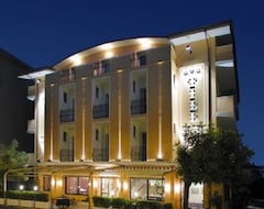 Hotel Till (Rimini, Italien)