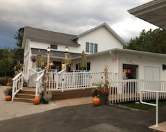 Julie'S Park Cafe & Motel (Fish Creek, Hoa Kỳ)