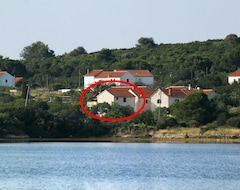 Hele huset/lejligheden Apartment In Veli Rat (dugi Otok), Capacity 4+0 (Veliki rat, Kroatien)