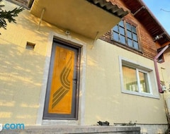 Hele huset/lejligheden Story House (Fieni, Rumænien)