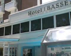 Otel Bassetti (Pinarella Di Cervia, İtalya)