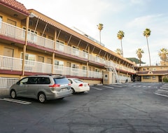 Otel Hollywood La Brea Inn (Hollywood, ABD)