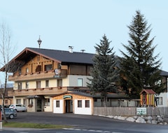 Hotel Gasthof Alte Tanne (Hof bei Salzburg, Austria)