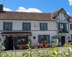 Khách sạn Au Bord Du Monde (Neuvy-sur-Barangeon, Pháp)