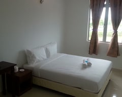 Hotel Senyum Inn (Padang Matsirat, Malezija)