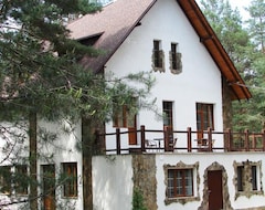 Hotel Pershyi Kordon Tourist Complex (Tscherkassy, Ukraine)