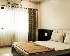 Hotel Neem Treee (Shirdi, India)