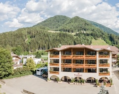 Khách sạn Wirtshaushotel Alpenrose (St. Lorenzen, Ý)