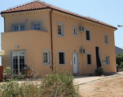 Toàn bộ căn nhà/căn hộ Apartments Pegla (Nerezine, Croatia)