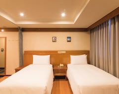 Guesthouse The Rivero Hotel (Kaohsiung City, Taiwan)