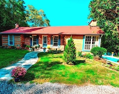 Forest Creek Bed & Breakfast And Retreat (Caledon East, Canada)