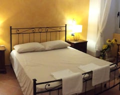 Otel Affittacamere Virginia'S Rooms (Cenova, İtalya)