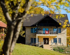 Hotel Dumbrava Ursului (Zărneşti, Romania)