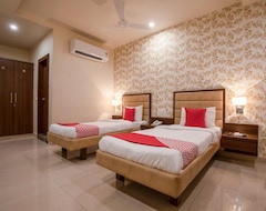 Hotel OYO 4035 SPG Grand (Hyderabad, India)