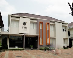 Khách sạn Reddoorz At Tirta Mansion Paramount Gading (Tangerang, Indonesia)
