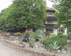 Khách sạn Gasthof Küssaburg (Küssaberg, Đức)