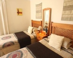 Otel Glenda'S Guest Suites (Halfway House, Güney Afrika)