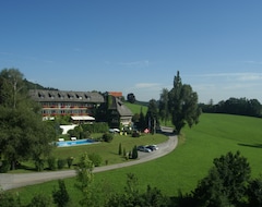 Khách sạn Hotel Walkner (Seeham, Áo)