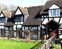 Hotel The Little Thatch (Quedgeley, United Kingdom)
