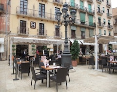 Hotel Plaça de la Font (Tarragona, España)