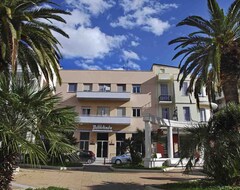 Hotel Vassilikon (Loutraki, Greece)