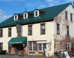 Bed & Breakfast Old Winterport Commercial House (Hancock, EE. UU.)