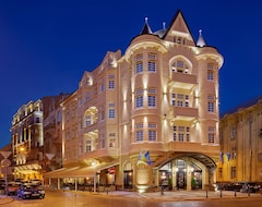Hotel Atlas Deluxe (Lviv, Ukraine)