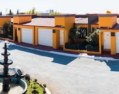 Khách sạn Closbi Km 6 (Cuauhtemoc, Mexico)