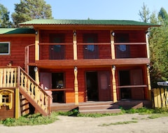 Pansion Baza otdykha "Teremki" (Novy Enkhaluk, Rusija)