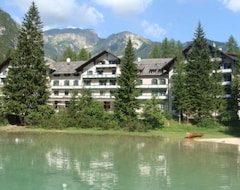 Khách sạn Hotel Pragser Wildsee GmbH Lago di Braies srl (Prags, Ý)