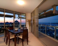 Hotelli Cairns Luxury Apartments (Cairns, Australia)