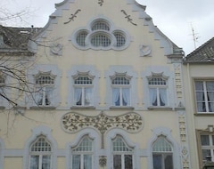 Khách sạn Goldener Apfel (Kevelaer, Đức)