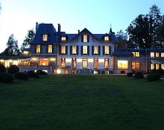 Khách sạn Hotel Villa Navarre (Pau, Pháp)