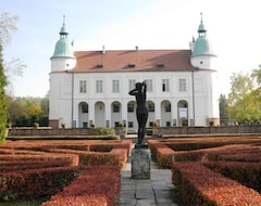 Otel Zamkowy (Baranów Sandomierski, Polonya)