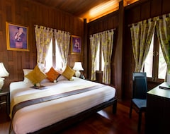 Baan Amphawa Resort and Spa (Samut Songkhram, Thailand)