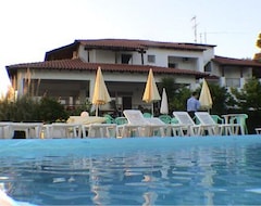 Khách sạn Thea Hotel (Possidi, Hy Lạp)