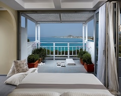 Hotel Villa Paradise (Plaka, Greece)