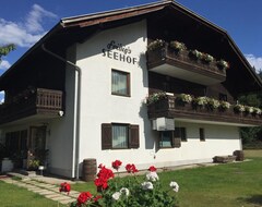 Khách sạn Seehaus Feidig (Velden, Áo)