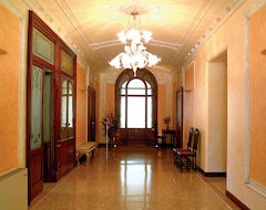 Huoneistohotelli Residence Corte Della Vittoria (Parma, Italia)