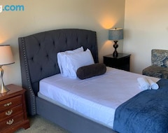 Hotel Relaxed Unit With Bath-c22 (Los Angeles, USA)