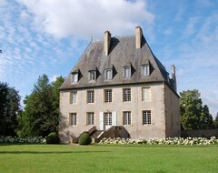 Bed & Breakfast Chateau du Riau (Villeneuve-sur-Allier, Francuska)