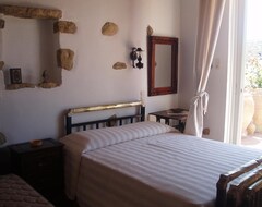 Hotel Villa Kamilari (Kamilari, Greece)