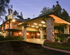 Khách sạn Ayres Lodge Alpine (Alpine, Hoa Kỳ)