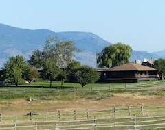 Khách sạn Sundance Guest Ranch (Ashcroft, Canada)