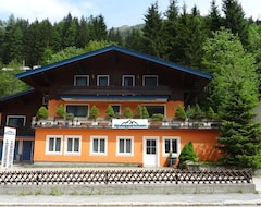 Khách sạn Alpenappartements (Böckstein, Áo)