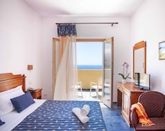Hotel Village Suvaki (Pantelleria, Italy)