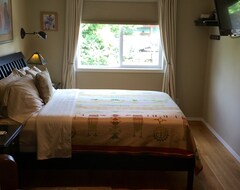 Khách sạn Sleeping Bulldog Bed and Breakfast (Seattle, Hoa Kỳ)