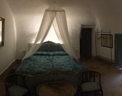 Oda ve Kahvaltı Castello Sannazzaro B&B (Giarole, İtalya)