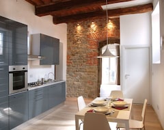 Toàn bộ căn nhà/căn hộ Elegant apartment in the heart of the historical area (Arezzo, Ý)