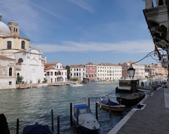 Khách sạn Riva De Biasio (Venice, Ý)